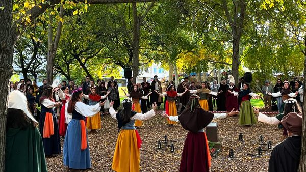 Recreación de las Brujas de Zugarramurdi en el Bosque del Olvido en el Parque del Ebro de Logroño